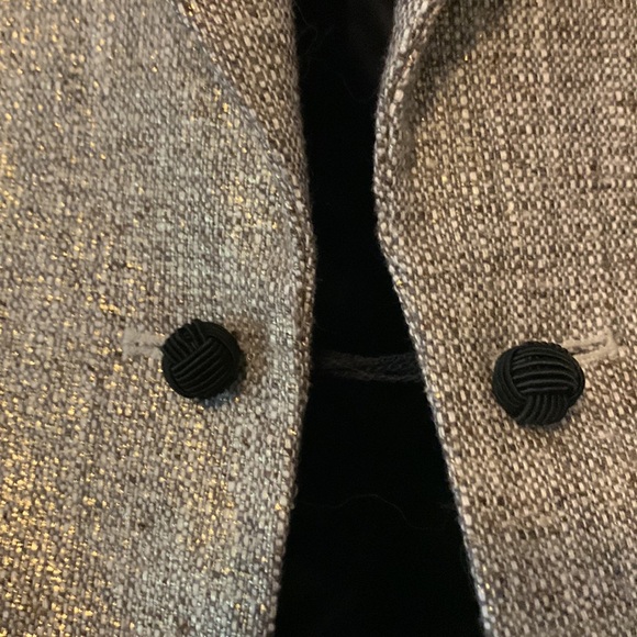 Lovely Smythe blazer with Ruching Detail and dash of sparkle! - Picture 4 of 8